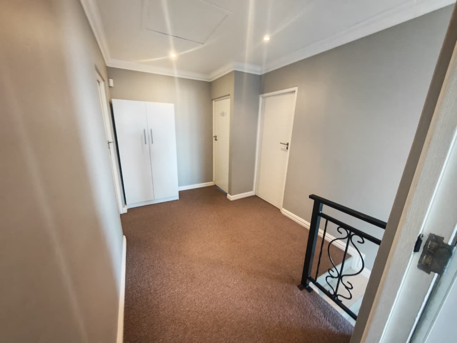 3 Bedroom Property for Sale in Myburgh Park Western Cape